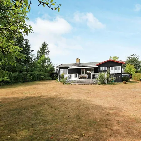 Picturesque In Hovedstaden With Sea View